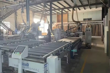 Foshan DongYa Furniture Co., Ltd. linha de produção do fabricante