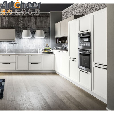 comprar Armário de cozinha tradicional de madeira maciça A mistura perfeita de estilo e acessibilidade fabricação em linha