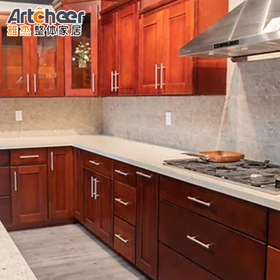 Armários de cozinha espaçosos com design de madeira de estilo americano e material de porta MDF