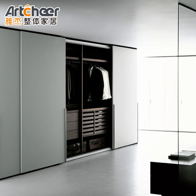 Mobiliário de quarto Roupas brancas modernas Guarda-roupa com armazenamento Design de parede Porta deslizante